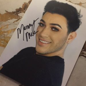 Manny MUA signed photograph 💕